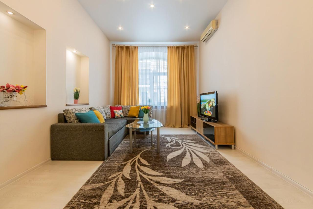 2К Квартира Між Майданом Та Софією Київською Apartment Exterior foto