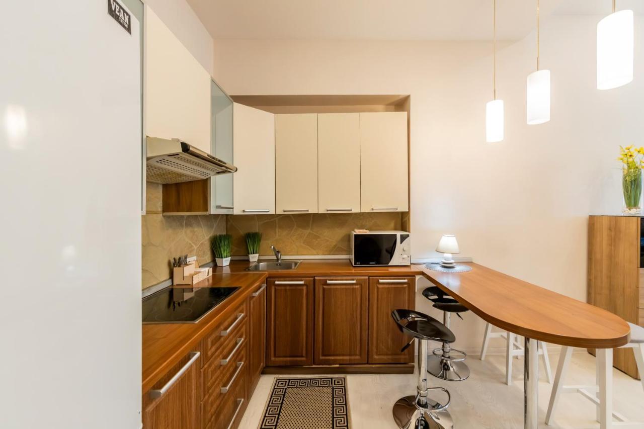 2К Квартира Між Майданом Та Софією Київською Apartment Exterior foto