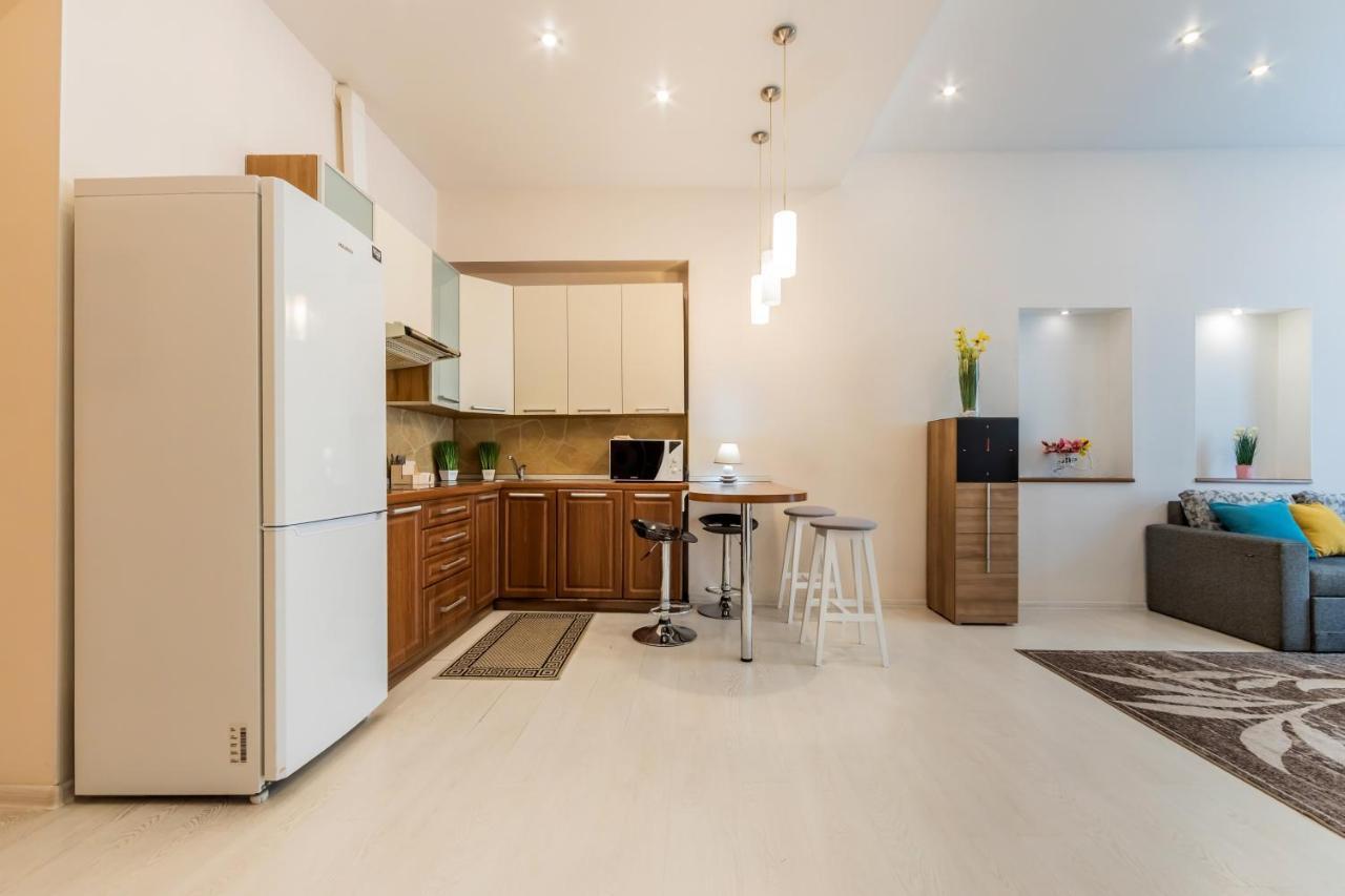 2К Квартира Між Майданом Та Софією Київською Apartment Exterior foto