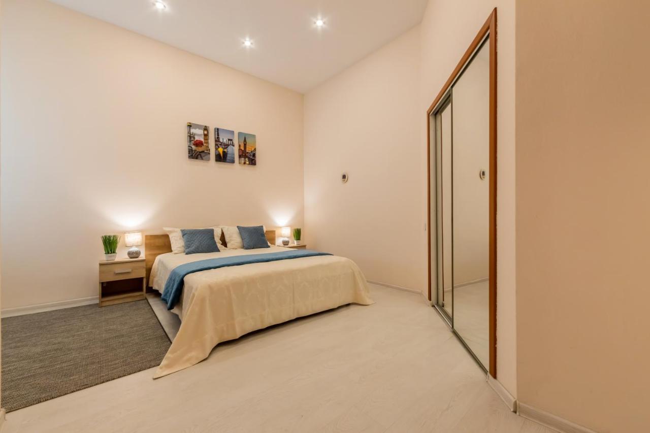 2К Квартира Між Майданом Та Софією Київською Apartment Exterior foto